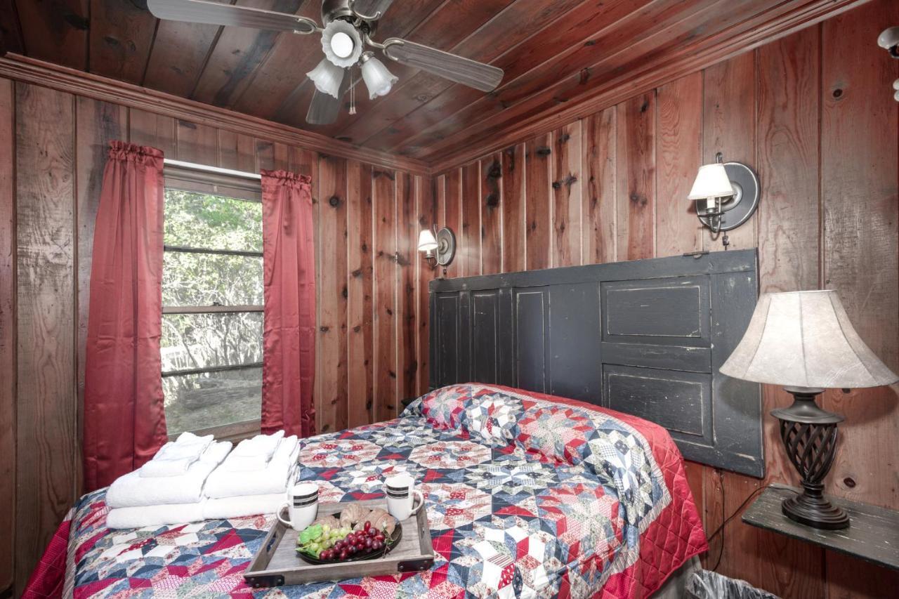 Cozy Cabin, 2 Bedrooms, Fireplace, Midtown, Sleeps 5 Ruidoso Bagian luar foto