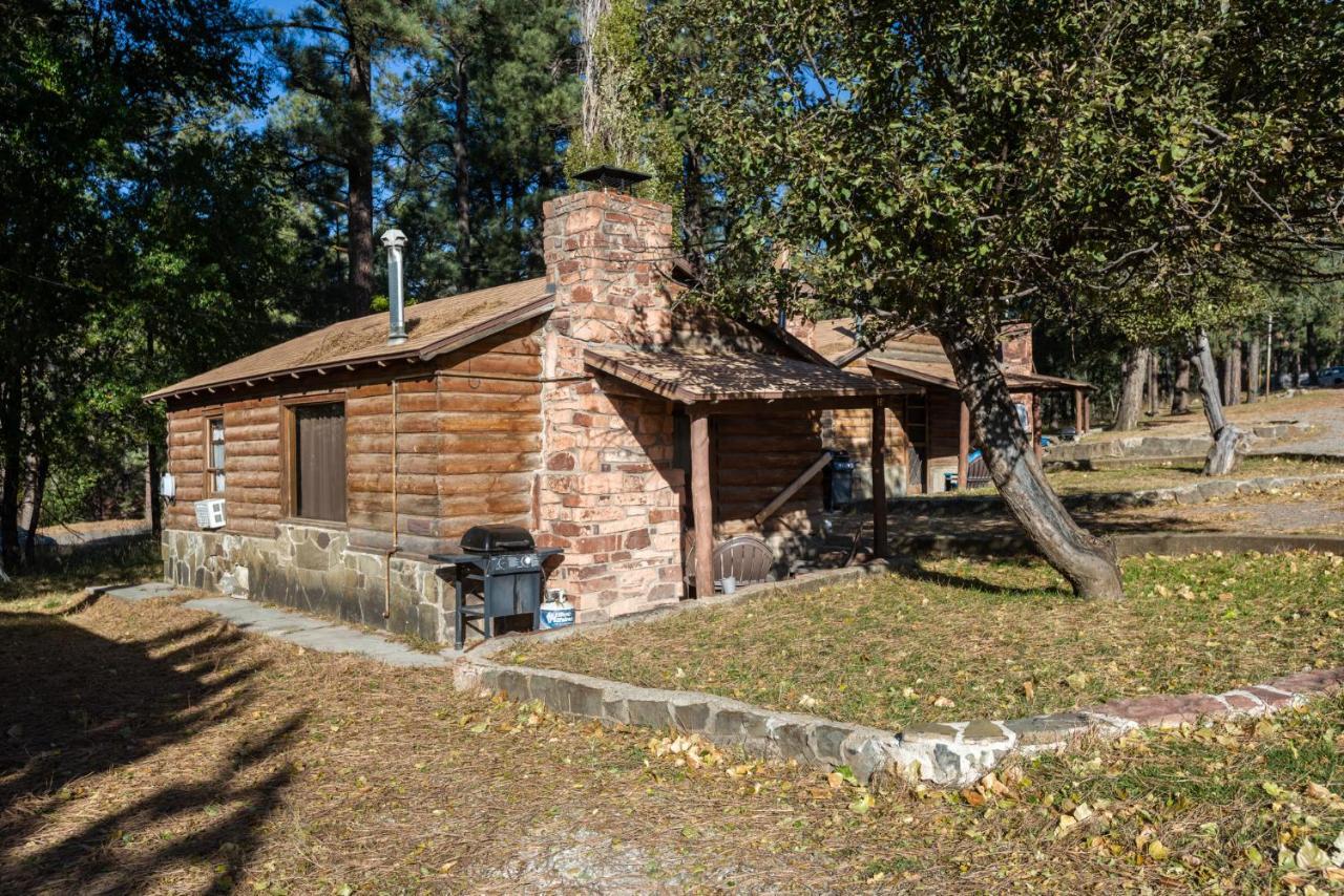 Cozy Cabin, 2 Bedrooms, Fireplace, Midtown, Sleeps 5 Ruidoso Bagian luar foto