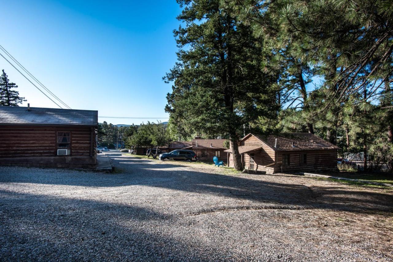 Cozy Cabin, 2 Bedrooms, Fireplace, Midtown, Sleeps 5 Ruidoso Bagian luar foto